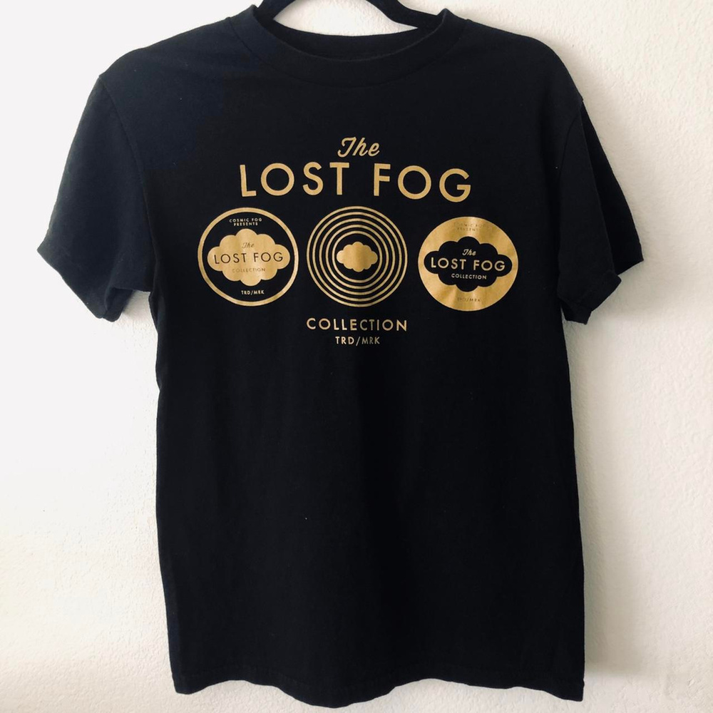 The Lost Fog Graphic T-Shirt Black Gold Cotton Size S - Used